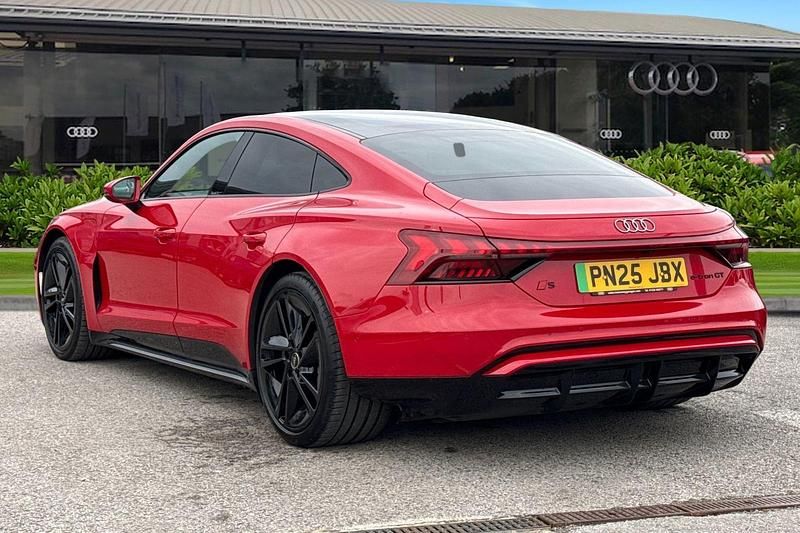 Used Audi e-tron GT quattro Comfort 500 kW (680 HP) 2025 Red Sedan