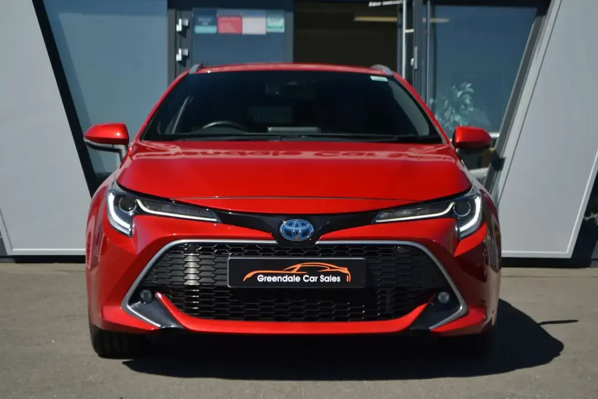 Second-hand Toyota Corolla 184 CP (135 kW) 2021 Roșu Break
