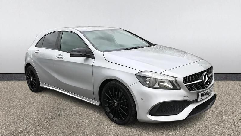 Used Mercedes A180 Executive 109 HP (80 kW) 2018 Silver Hatchback