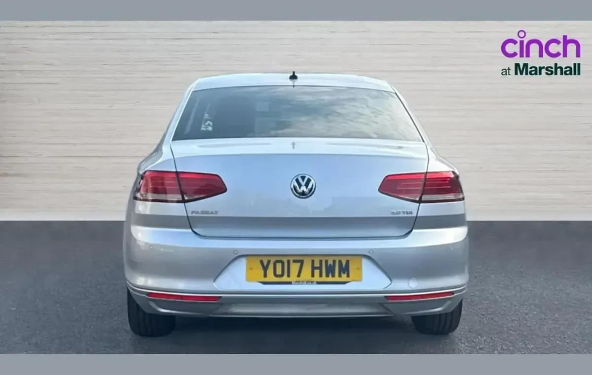Used VW Passat Business 150 HP (110 kW) 2017 Silver Sedan
