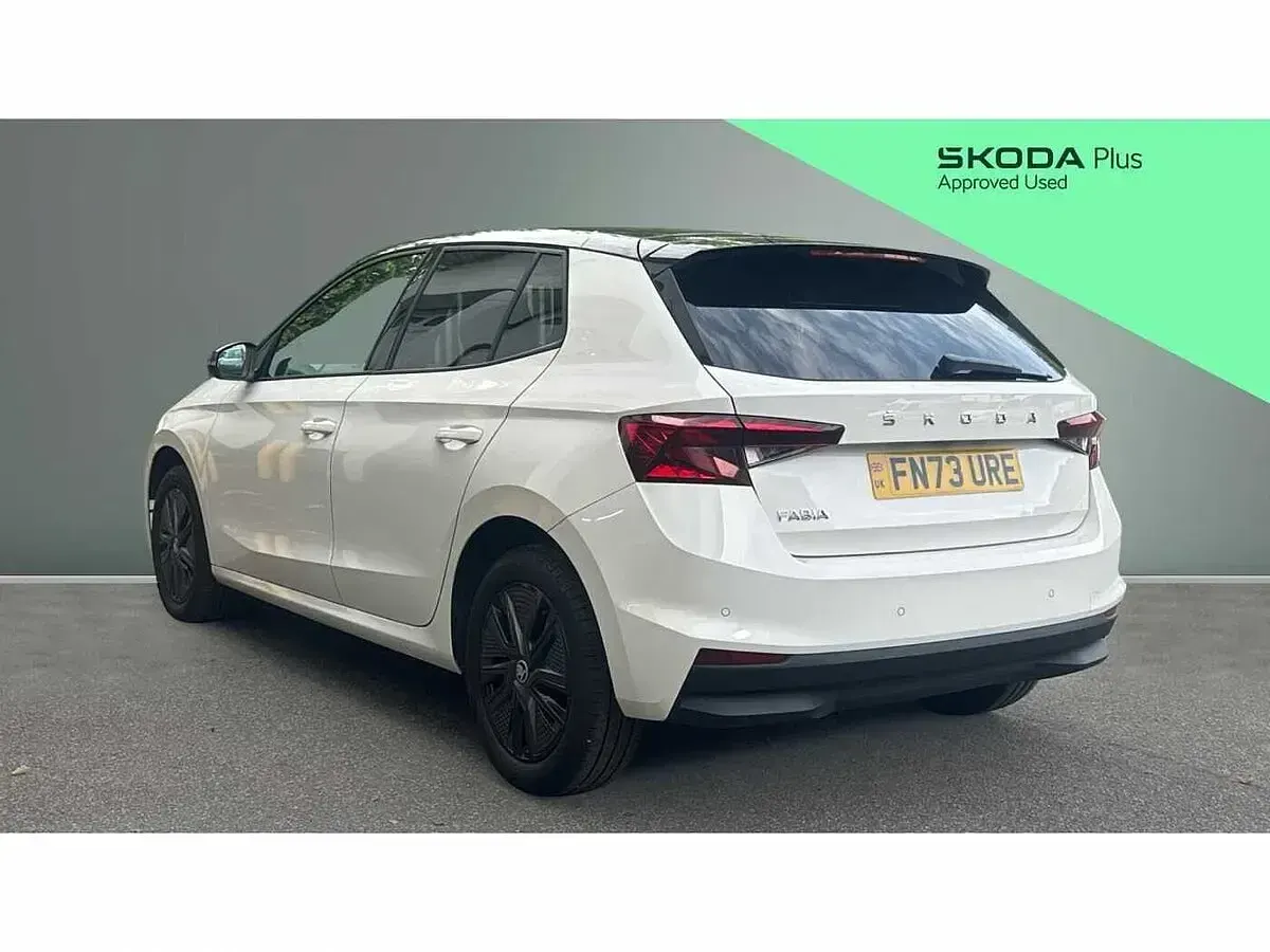Used Skoda 110 R Colour Edition 81 HP (59 kW) 2023 Candy white body / black magic pearl effect roof Hatchback