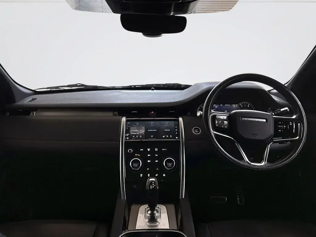 Used Land Rover Discovery 5 R-Dynamic 204 HP (150 kW) 2021 Silver SUV