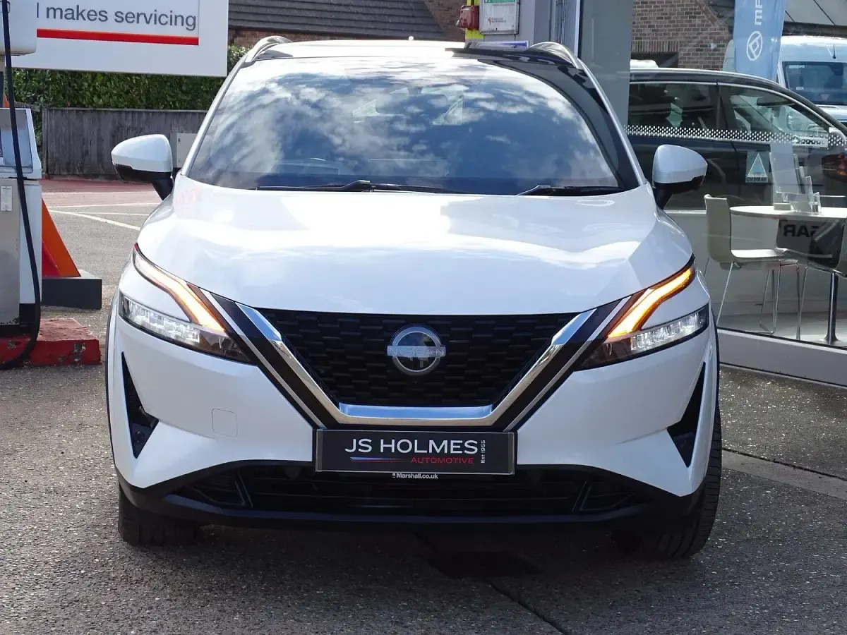 Used Nissan Qashqai Tekna 158 HP (116 kW) 2023 White SUV