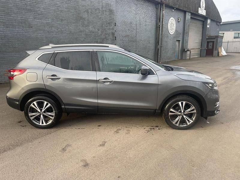 Used Nissan Qashqai N-Connecta 2017 Grey SUV