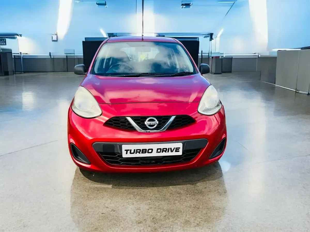 Begagnad Nissan Micra Visia 80 HK (58 kW) 2013 Röd Halvkombi