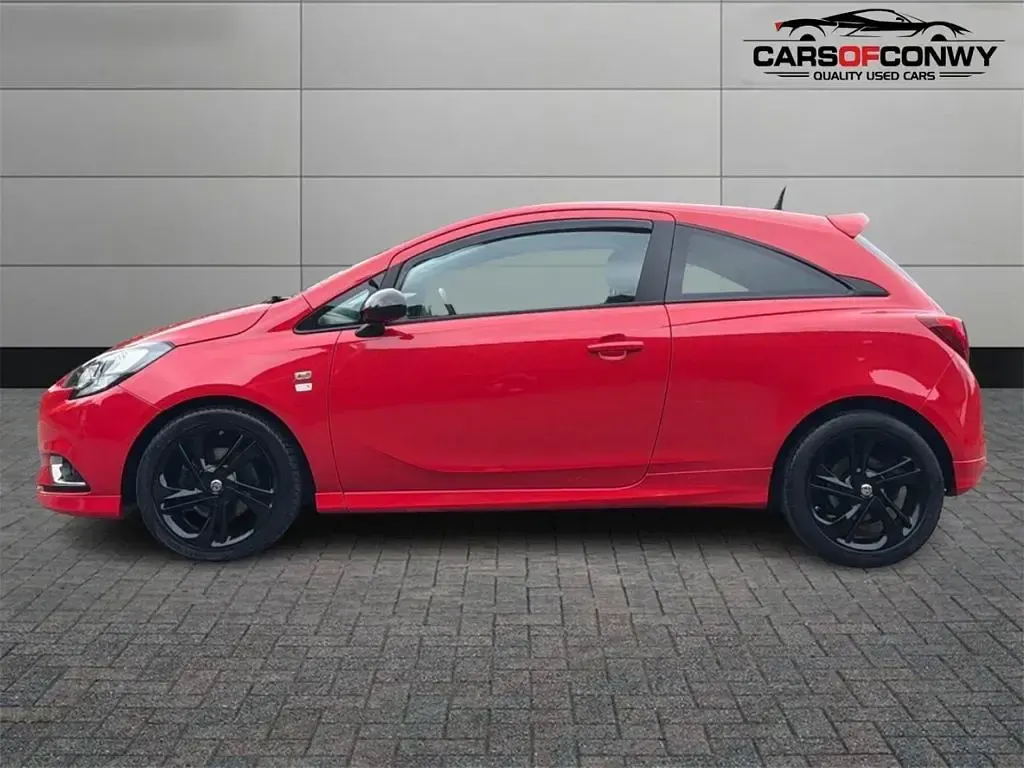 Used Vauxhall Corsa Edition 100 HP (73 kW) 2015 Red Hatchback