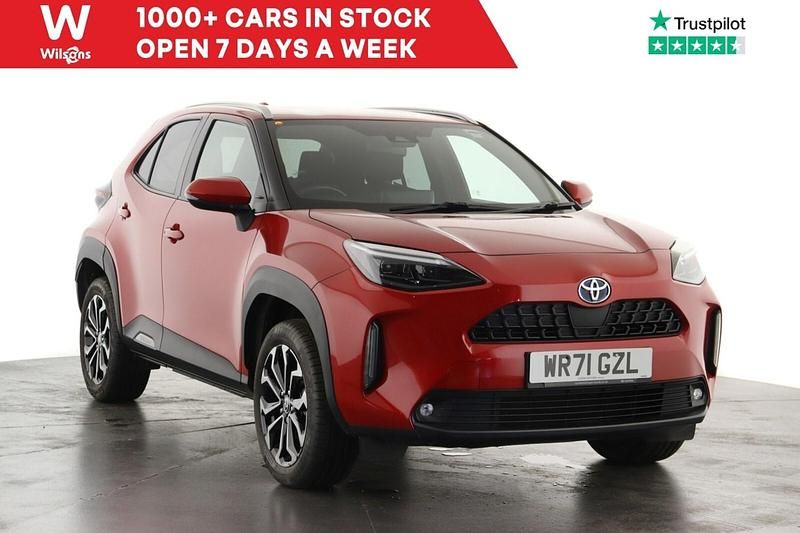 Red Used 2022 Toyota Yaris Hybrid Design Hatchback | £18,749 (Expensive) - Image 1/4