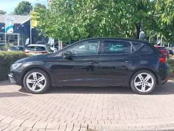 Used Seat Leon FR 150 HP (110 kW) 2020 Black Hatchback