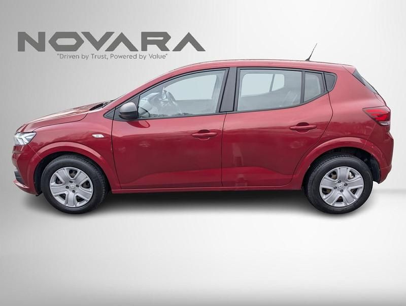 Used Dacia Sandero Essentiel 65 HP (47 kW) 2022 Red Hatchback