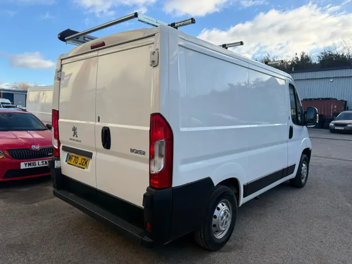 Gebraucht Peugeot Boxer S 120 PS (88 kW) 2020 Weiß Van