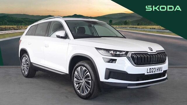 Moon white metallic Used 2023 Skoda Kodiaq SE L Executive SUV | £27,795 (Fair price) - Image 1/4