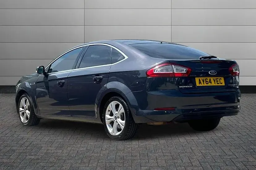 Used Ford Mondeo Business Edition 163 HP (119 kW) 2014 Grey Hatchback