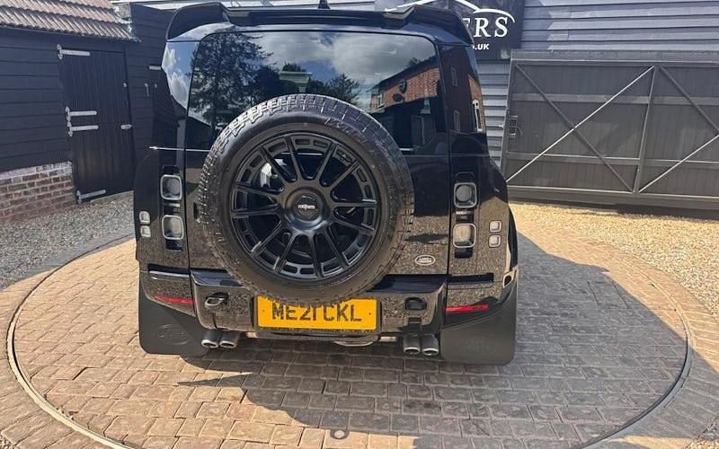 Used Land Rover Defender 525 HP (386 kW) 2024 SUV