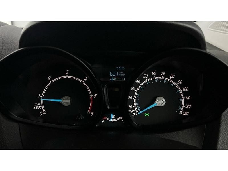 Used Ford Tourneo Courier Zetec 100 HP (73 kW) 2019 Blue MPV