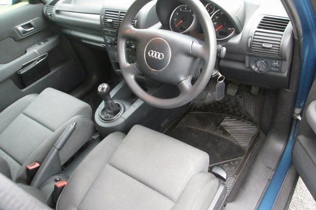 Usado Audi A2 110 HP (80 kW) 2003 Citadino