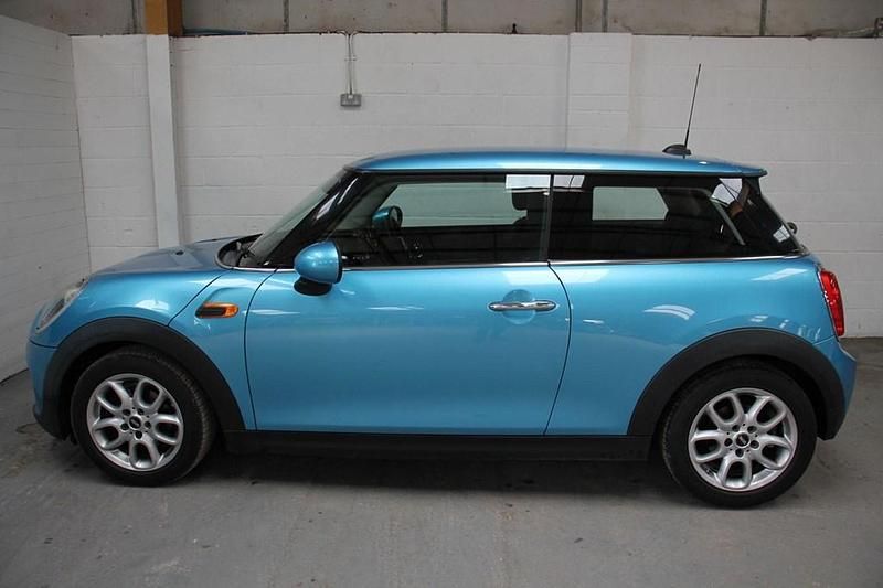 Used Mini Cooper Hatch 136 HP (100 kW) 2015 Blue Hatchback