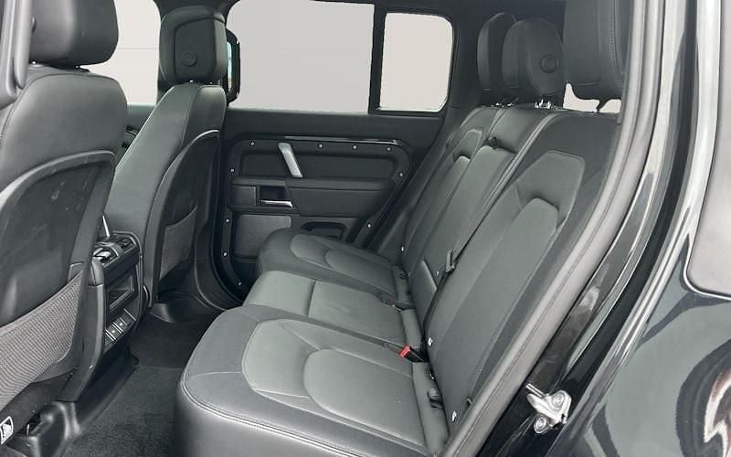 Usado Land Rover Defender HSE Dynamic 249 HP (183 kW) 2025 SUV