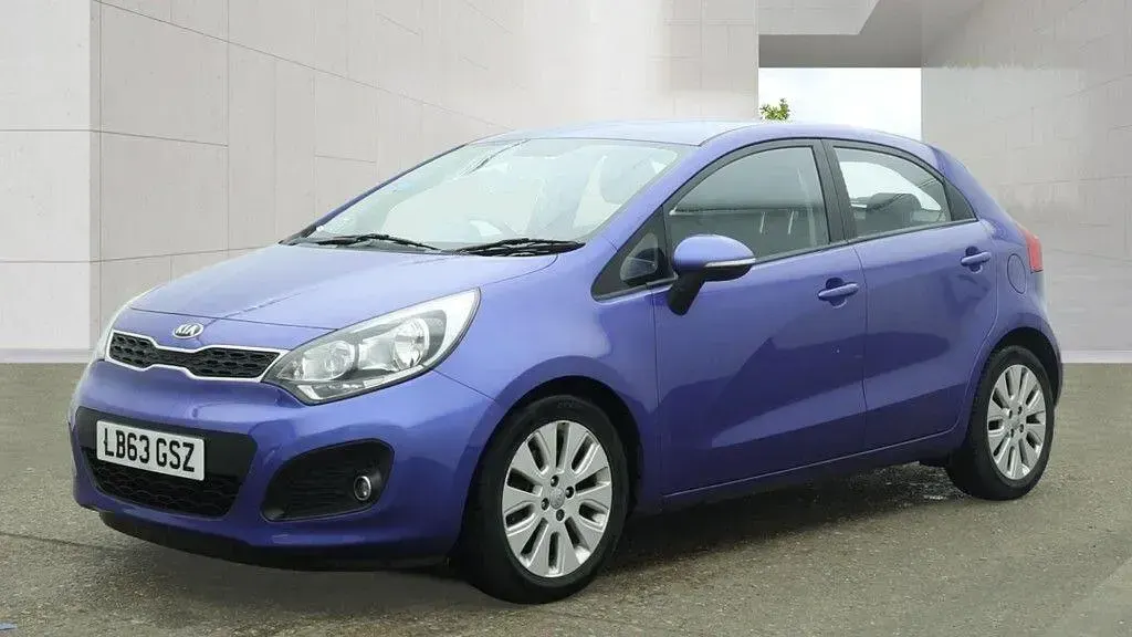 Used Kia Rio 2014 Blue Hatchback