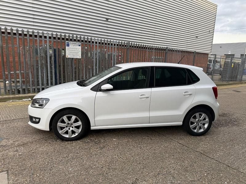 Used VW Polo Match 60 HP (44 kW) 2012 White Hatchback