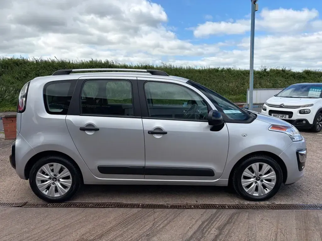 Used Citroën C3 Picasso 100 HP (73 kW) 2017 Silver MPV