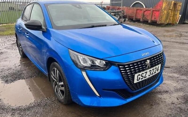 Used Peugeot 208 Allure Premium 102 HP (75 kW) 2022 Blue Hatchback