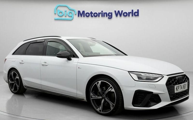 Used Audi A4 Black Edition 163 HP (119 kW) 2024 White Estate
