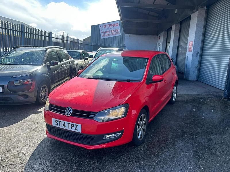 Used VW Polo Edition 60 HP (44 kW) 2014 Red Hatchback