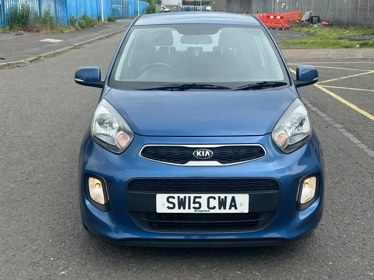 Used Kia Picanto 84 HP (61 kW) 2015 Blue Hatchback