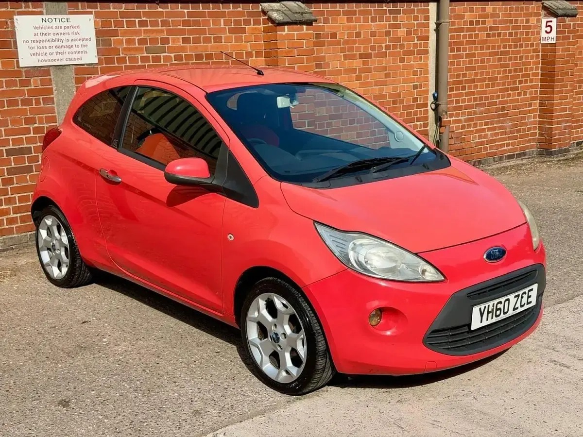 Used Ford Ka Titanium 69 HP (50 kW) 2010 Red Hatchback