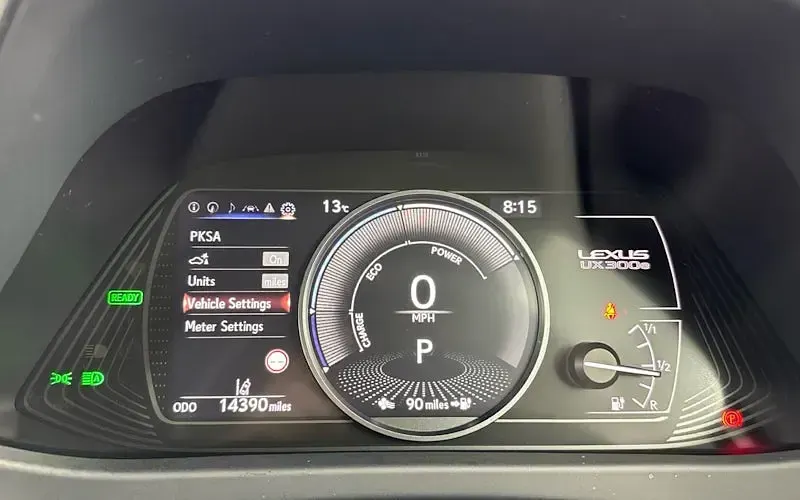 Used Lexus UX 300e 150 kW (204 HP) 2024 Blue SUV