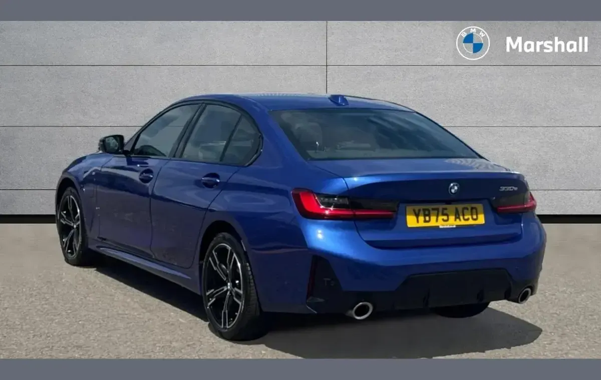 Used BMW 330 M Sport 288 HP (211 kW) 2025 Blue Sedan