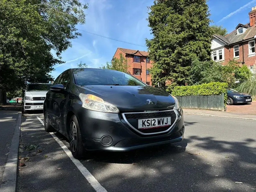 Used Peugeot 208 Access 82 HP (60 kW) 2012 Grey Hatchback