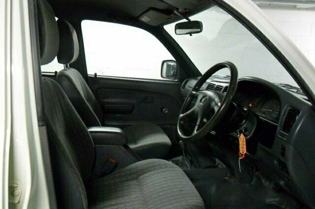 Used Toyota HiLux 2005 Pickup