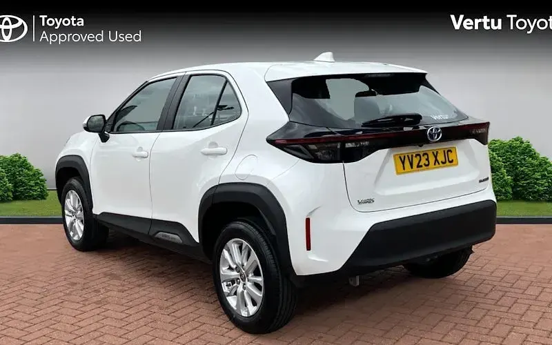 Used Toyota Yaris Hybrid 116 HP (85 kW) 2026 Estate