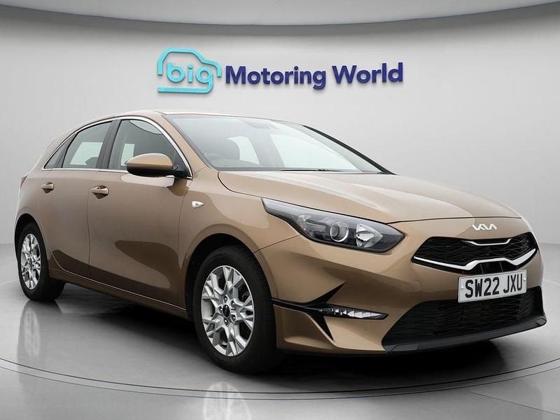 Bronze Used 2022 Kia Ceed Hatchback | £11,500 (Good price) - Image 1/4