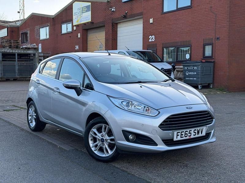 Used Ford Fiesta Zetec 2016 Silver Hatchback