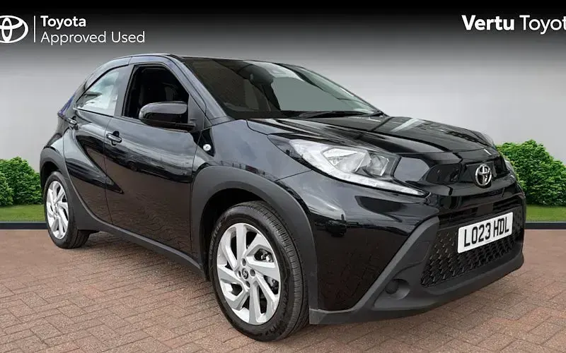 Used Toyota Aygo X PURE 72 HP (52 kW) 2025 SUV