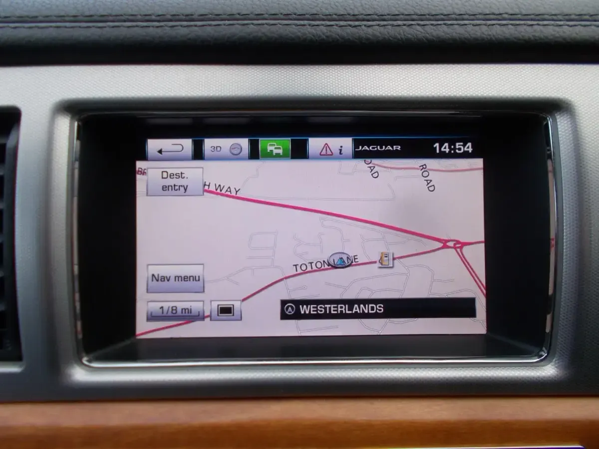 Usado Jaguar XF Business Edition 163 HP (119 kW) 2013 Dourado Sedan