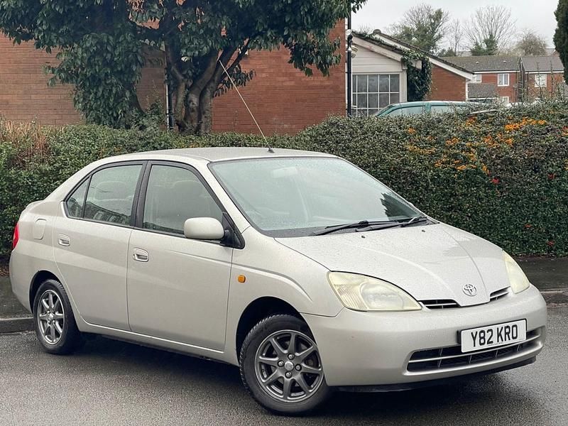 Used Toyota Prius 2001 Silver Sedan