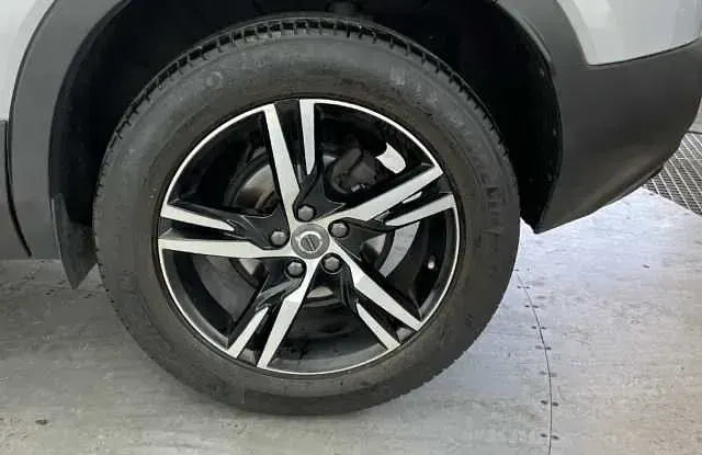 Used Volvo XC40 R-Design 161 HP (118 kW) 2022 SUV