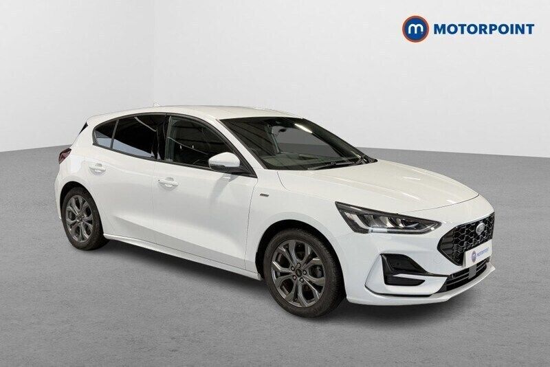 White Used 2023 Ford Focus ST-Line Hatchback | £14,199 (Good price) - Image 1/4