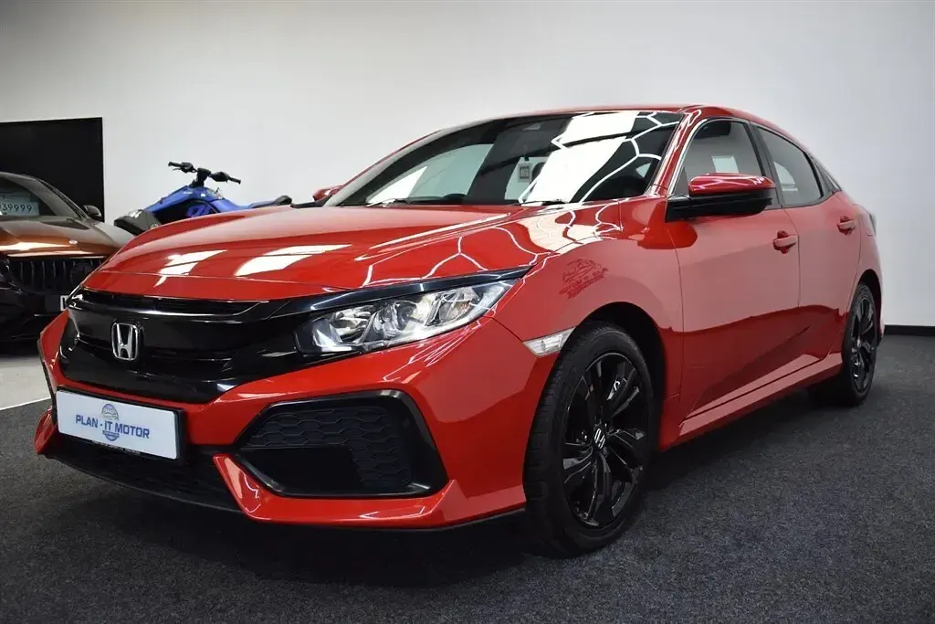 Used Honda Civic SE 129 HP (94 kW) 2017 Red Hatchback