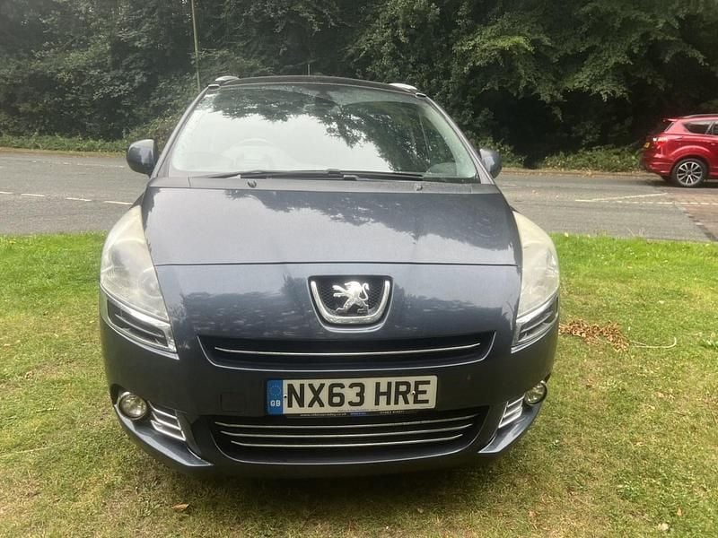 Used Peugeot 5008 Allure 2013 Blue MPV