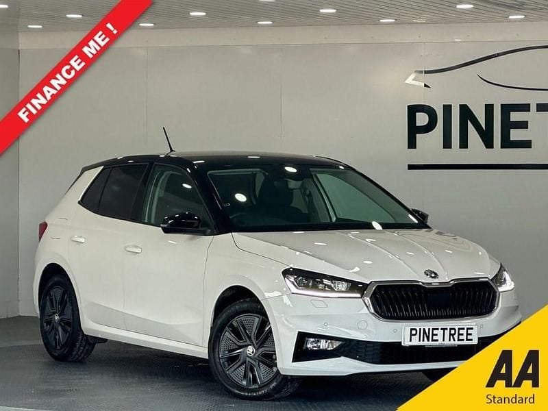 White Used 2022 Skoda Fabia Colour Edition Hatchback | £14,999 (Fair price) - Image 1/3