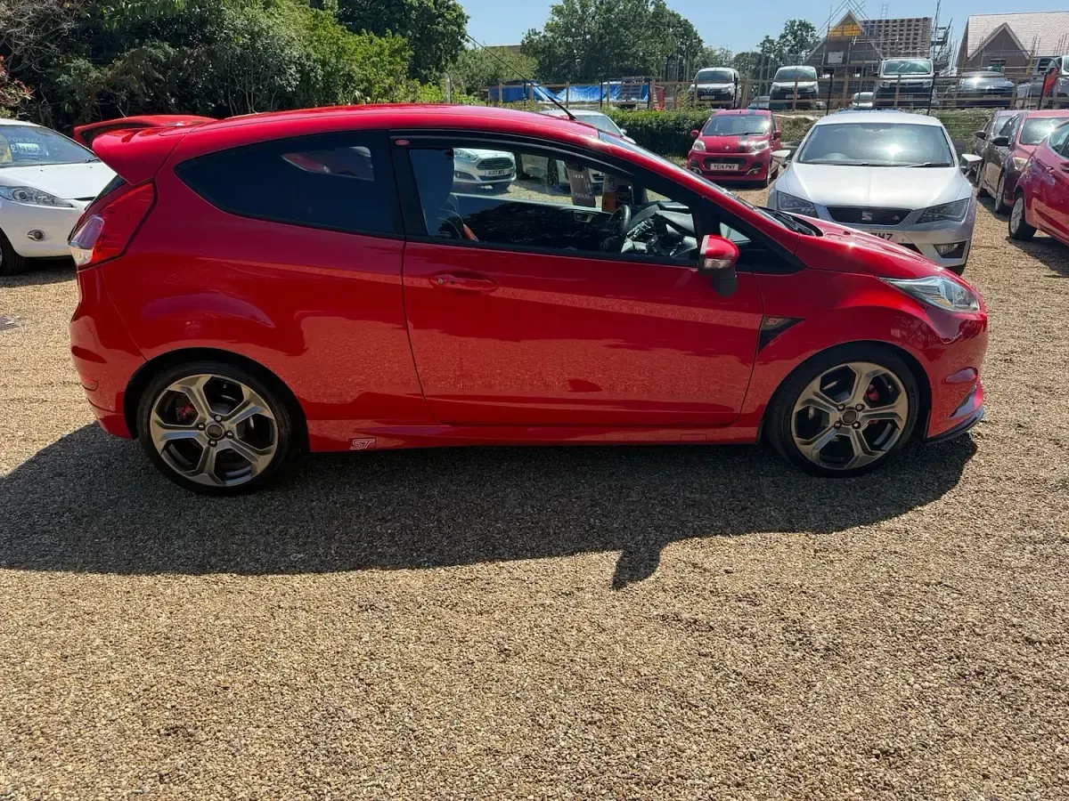 Used Ford Fiesta ST 2014 Red Hatchback