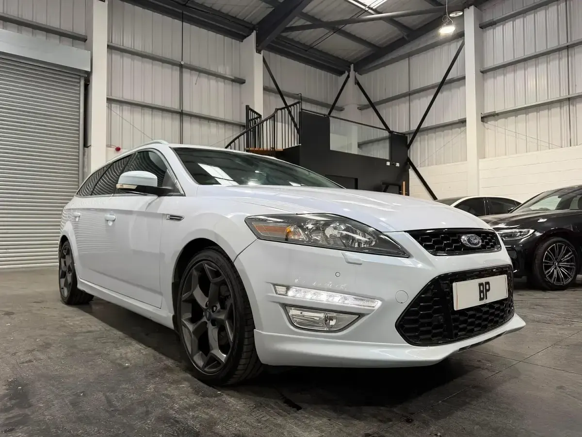 Used Ford Mondeo Titanium X 163 HP (119 kW) 2013 White Estate