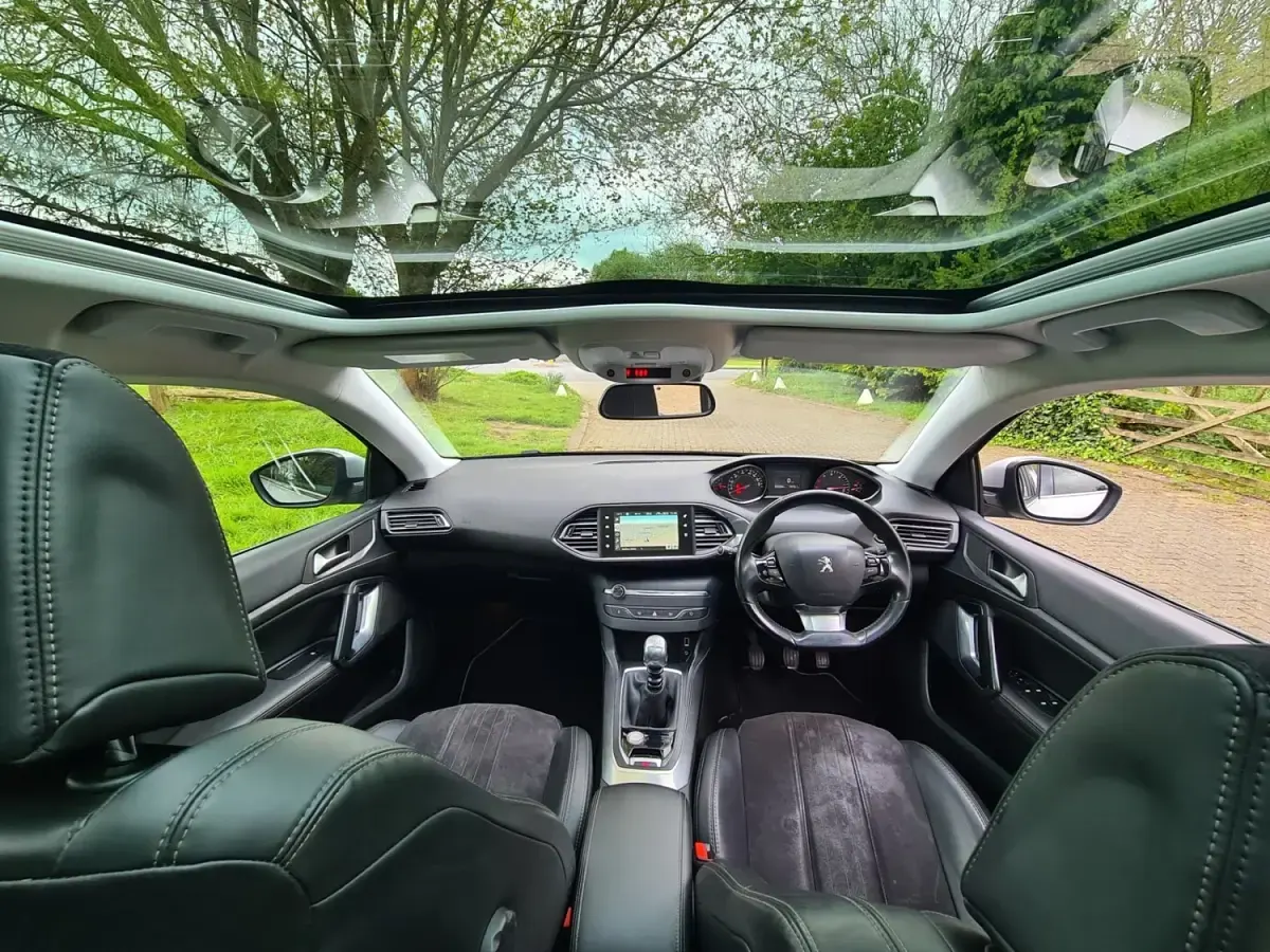 Gebraucht Peugeot 308 2014 Silber Kleinwagen