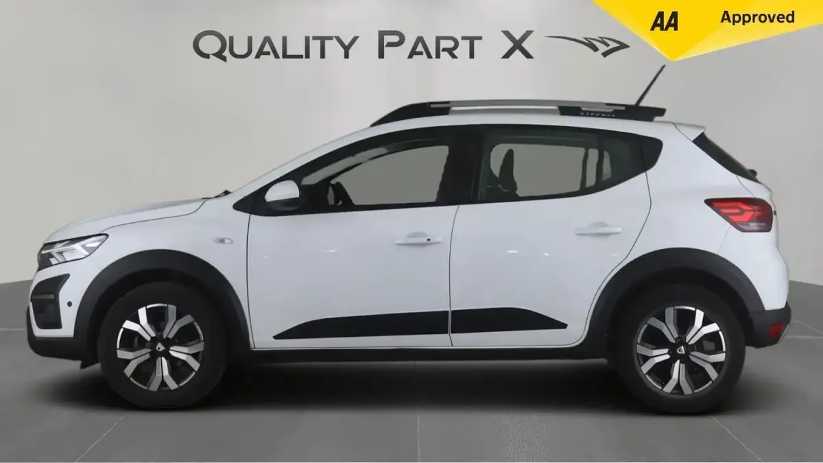 Used Dacia Sandero Prestige 91 HP (66 kW) 2021 White Hatchback