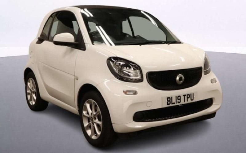 Used Smart ForTwo Coupé Passion 71 HP (52 kW) 2019 White Coupe