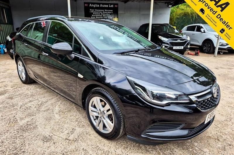 Black Used 2017 Vauxhall Astra S Estate | £4,295 (Good price) - Image 1/1